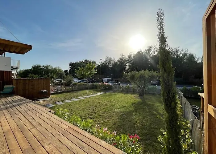 Вилла Agence Jf Immo -belle Climatisee 6 Pers Proche Solarium Piscine Collective- V0755 *