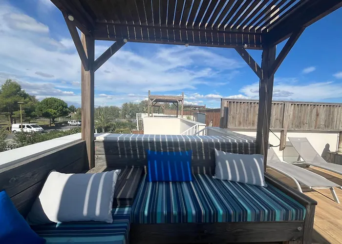Belle Climatisee 6 Pers Proche Solarium Piscine Collective- V0755 Villa *