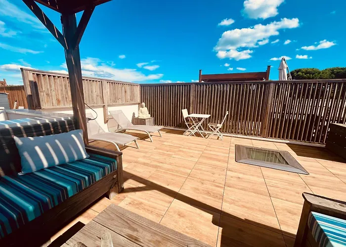 Вилла Agence Jf Immo -belle Climatisee 6 Pers Proche Solarium Piscine Collective- V0755 *